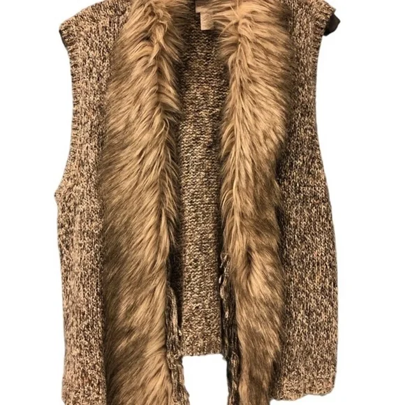 Chico's Faux Fur Collar Knit Vest - Picture 4 of 9